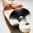 SALT & STONE Hand Cream - Saffron & Cedar 60ml - Зволожувальний крем для рук з ароматом шафрану та кедру - фото №1 SALT & STONE Hand Cream - Saffron & Cedar 60ml - Зволожувальний крем для рук з ароматом шафрану та кедру - фото №1
