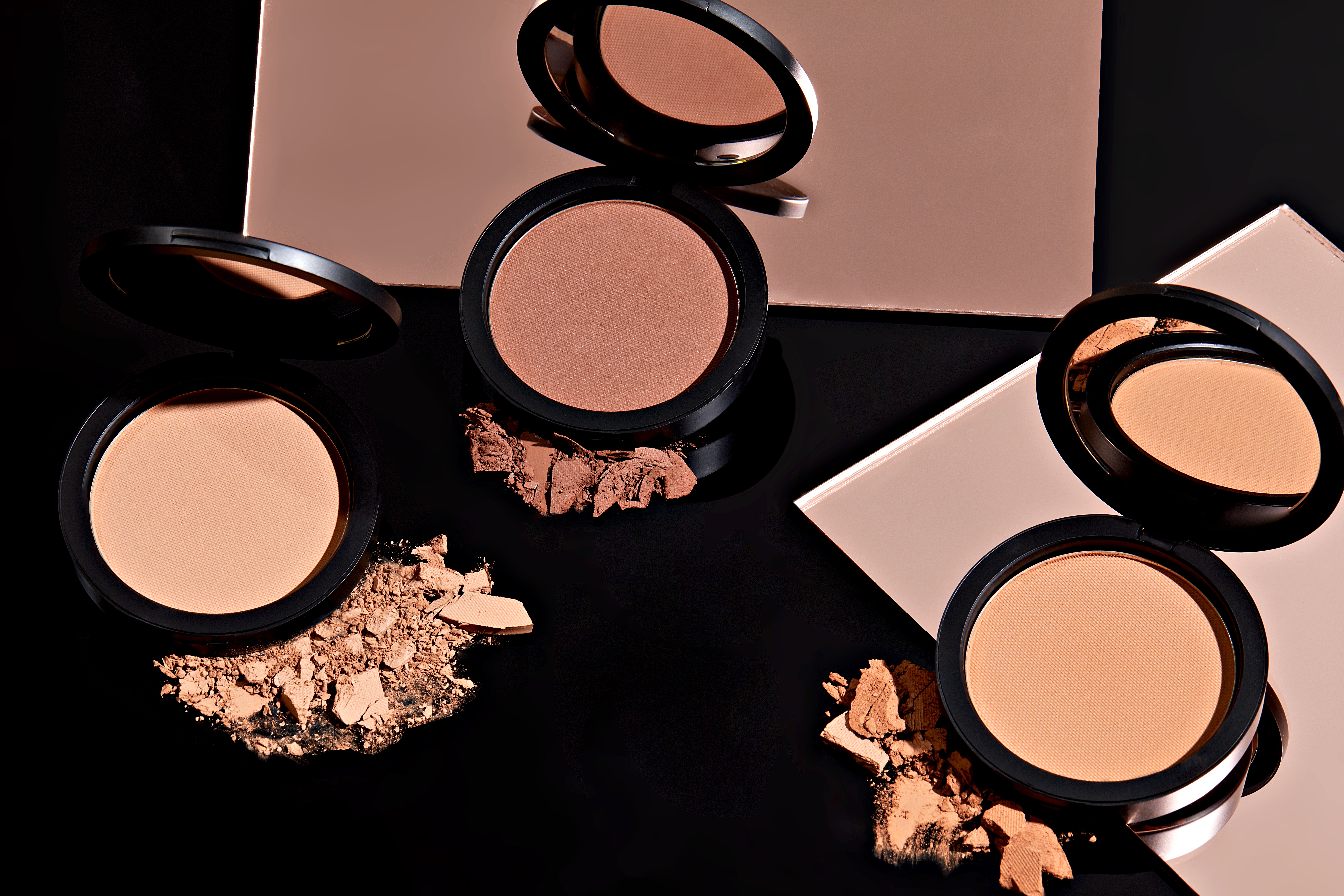 Youngblood Defining Bronzers Soleil 8g - Бронзатор для обличчя - фото №2 Youngblood Defining Bronzers Soleil 8g - Бронзатор для обличчя - фото №2