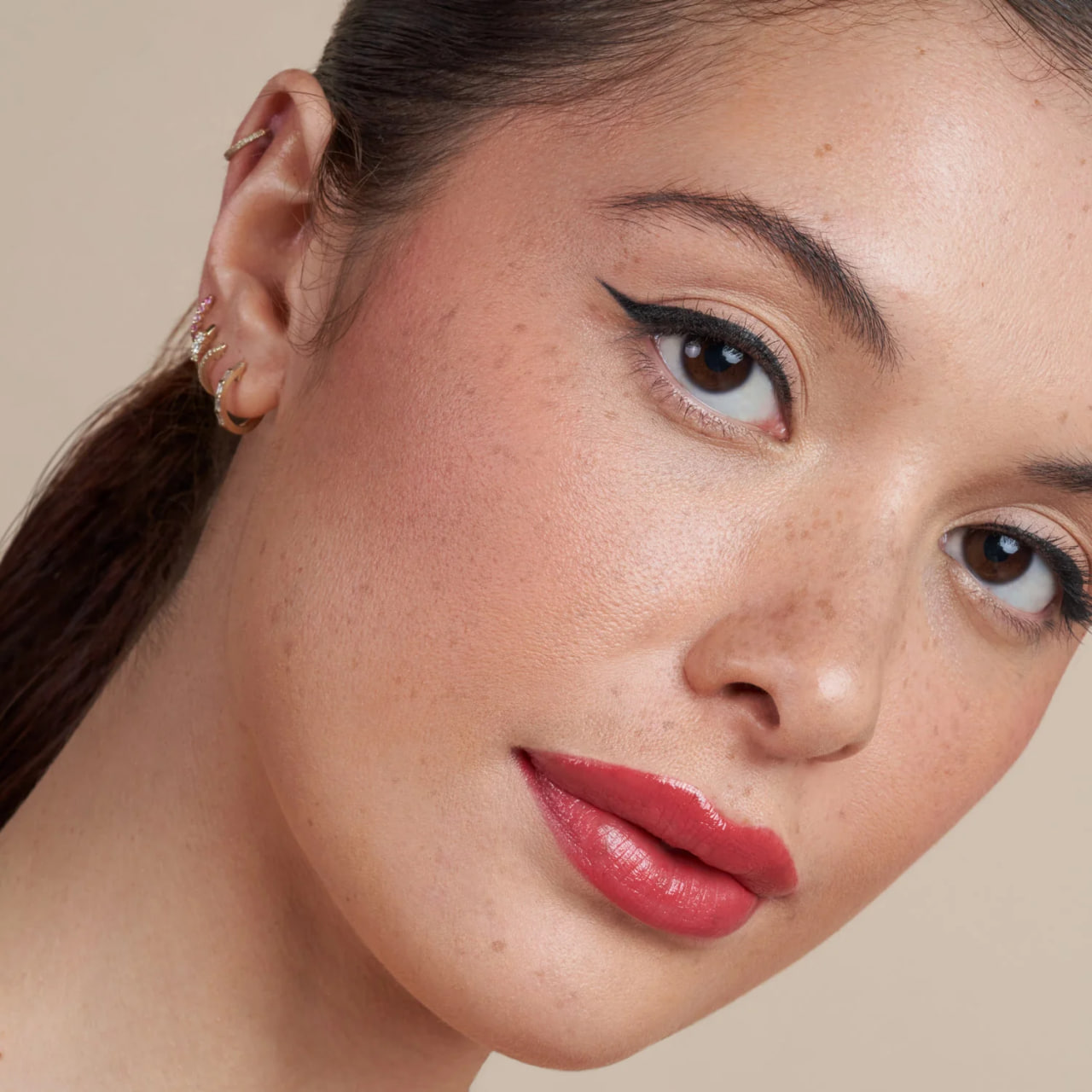 Youngblood Liquid Mineral Foundation Bisque 30ml - Тональна основа - фото №2