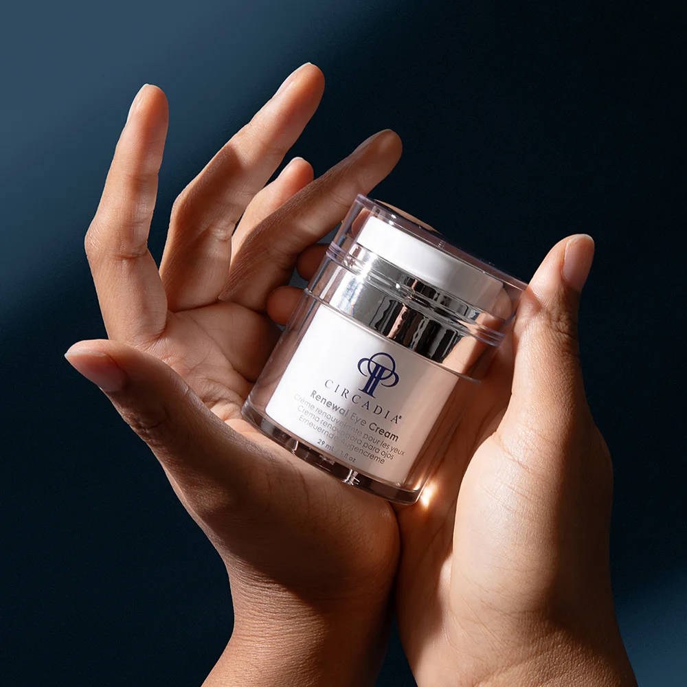 CIRCADIA Renewal Eye Cream 29ml - Омолоджувальний крем для шкіри навколо очей - фото №2 CIRCADIA Renewal Eye Cream 29ml - Омолоджувальний крем для шкіри навколо очей - фото №2
