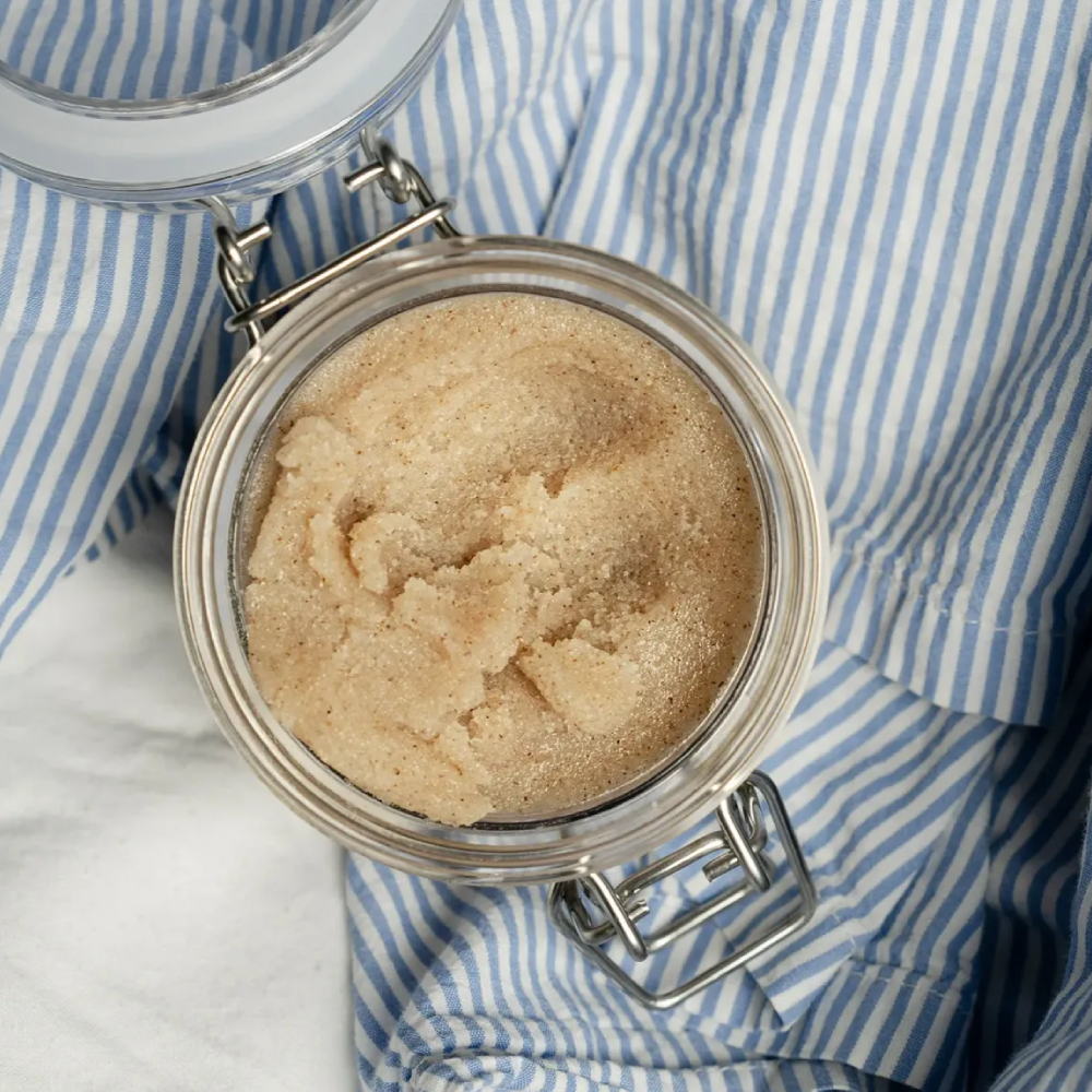 CRUMB. Vetiver & Bergamot Body Scrub 200ml - Сольовий скраб для тіла з AHA-кислотами "Vetiver & Bergamot" - фото №5 CRUMB. Vetiver & Bergamot Body Scrub 200ml - Сольовий скраб для тіла з AHA-кислотами "Vetiver & Bergamot" - фото №5