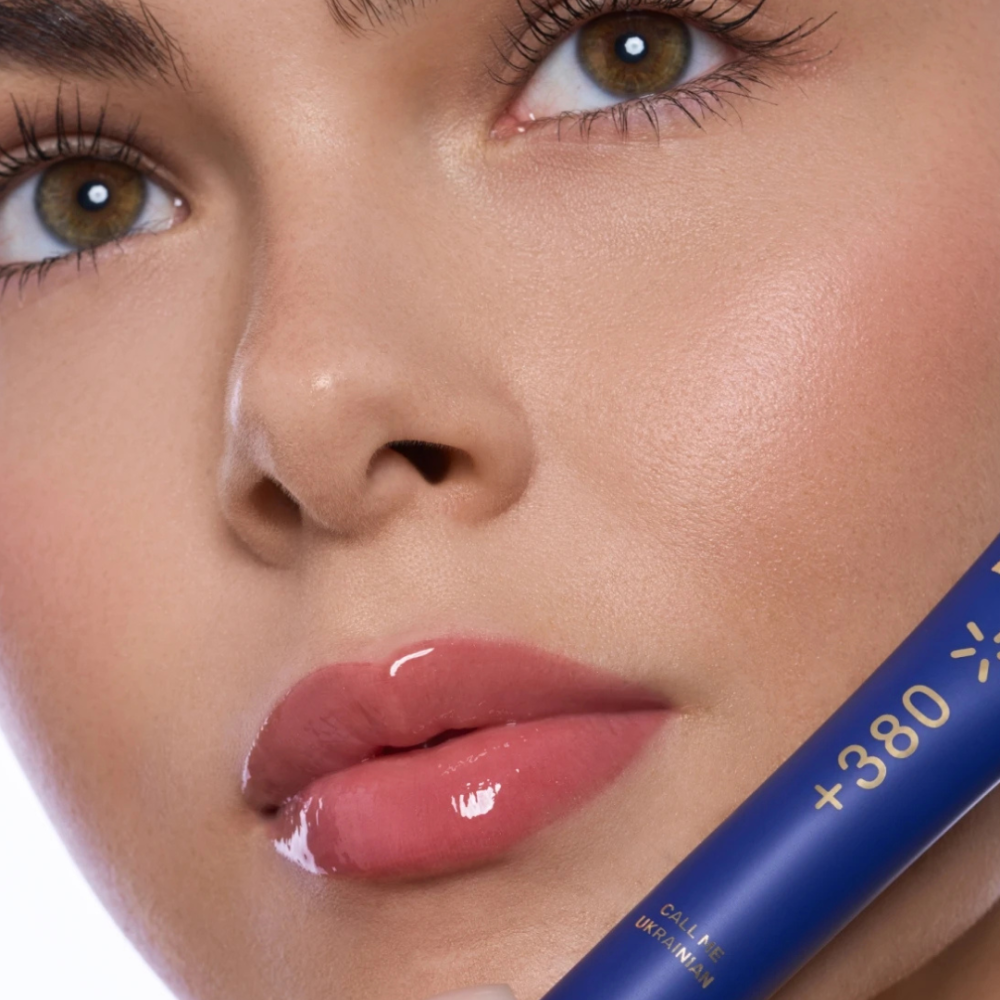 LIPSS × Київстар +380 Call me Ukrainian 10ml - Блиск для губ - фото №2