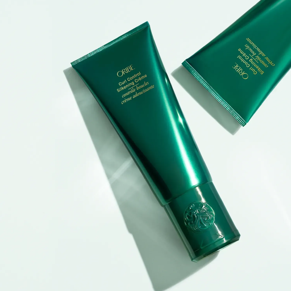 ORIBE Curl Control Silkening Creme 150ml - Крем-шовк для приборкання курчавого волосся - фото №2 ORIBE Curl Control Silkening Creme 150ml - Крем-шовк для приборкання курчавого волосся - фото №2