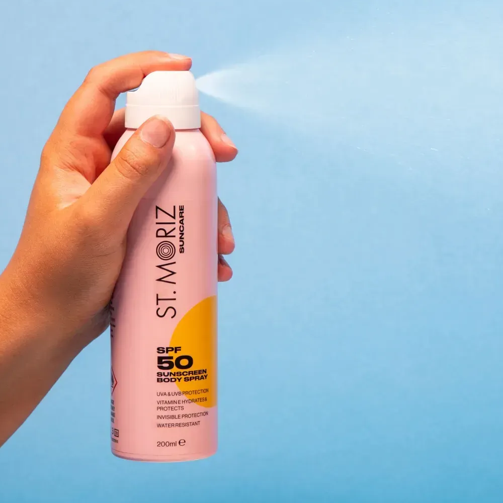 ST.MORIZ Suncare SPF 50 Body Spray 200ml - Сонцезахисний спрей для тіла - фото №1 ST.MORIZ Suncare SPF 50 Body Spray 200ml - Сонцезахисний спрей для тіла - фото №1